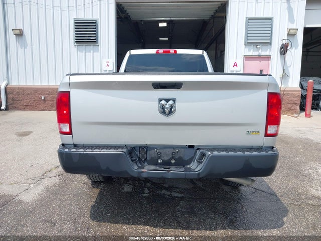 45782603 :رقم المزاد ، 3C6JR6DGXKG504002 vin ، 2019 Ram 1500 Classic Tradesman  4x2 8' Box مزاد بيع