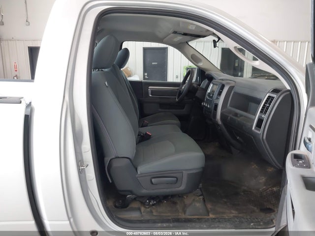 45782603 :رقم المزاد ، 3C6JR6DGXKG504002 vin ، 2019 Ram 1500 Classic Tradesman  4x2 8' Box مزاد بيع