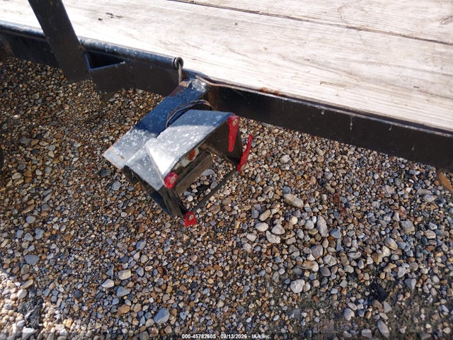 45782605 :رقم المزاد ، 4YMBU1011NT002709 vin ، 2022 Carry-on Utility Trailer مزاد بيع