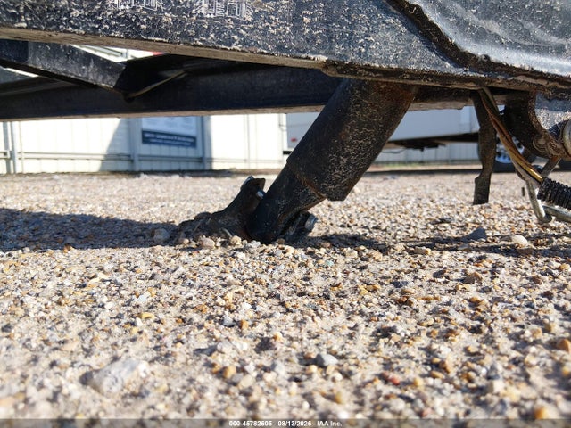 45782605 :رقم المزاد ، 4YMBU1011NT002709 vin ، 2022 Carry-on Utility Trailer مزاد بيع