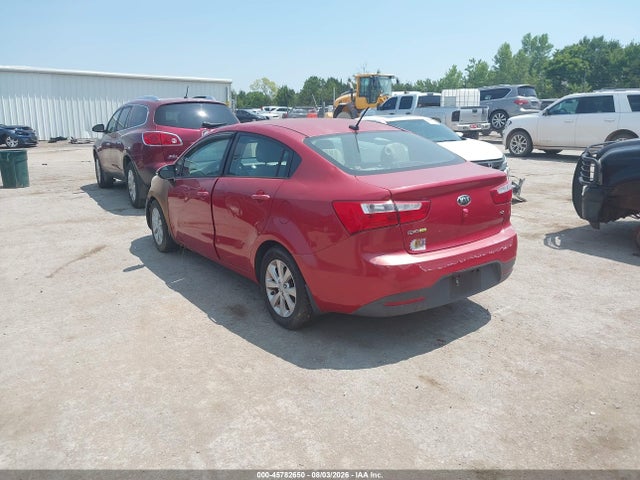 45782650 :رقم المزاد ، KNADN4A33F6458590 vin ، 2015 Kia Rio Ex مزاد بيع