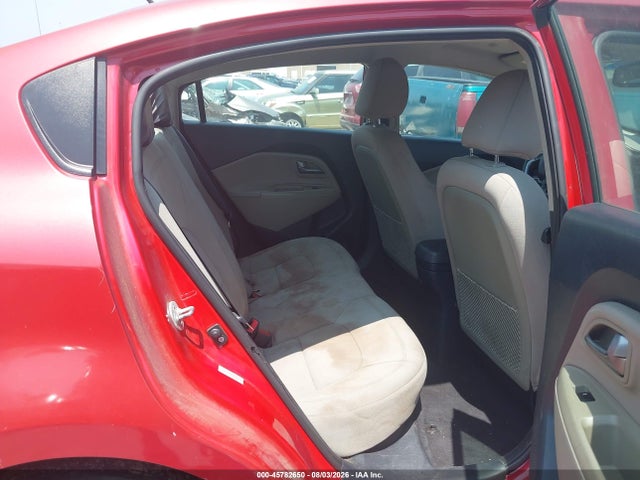 45782650 :رقم المزاد ، KNADN4A33F6458590 vin ، 2015 Kia Rio Ex مزاد بيع