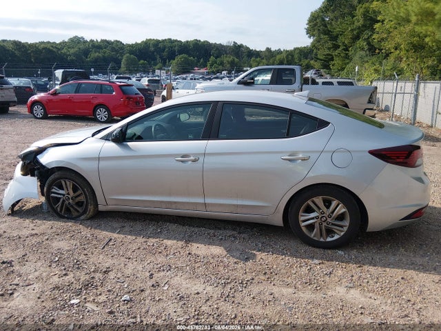 Продажа на аукционе авто 2019 Hyundai Elantra Sel, vin: 5NPD84LF4KH459099, номер лота: 45782733