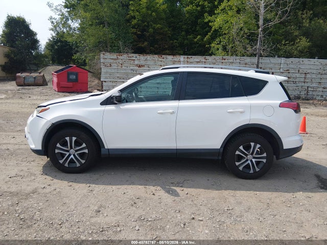 Продажа на аукционе авто 2017 Toyota Rav4 Le, vin: 2T3BFREV2HW633235, номер лота: 45782787