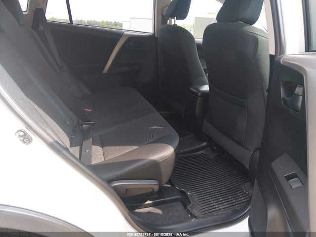 Продажа на аукционе авто 2017 Toyota Rav4 Le, vin: 2T3BFREV2HW633235, номер лота: 45782787