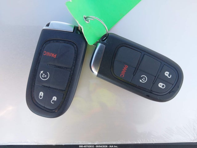45782832 :رقم المزاد ، 1C4PJMMX3MD185685 vin ، 2021 Jeep Cherokee Latitude Lux 4x4 مزاد بيع