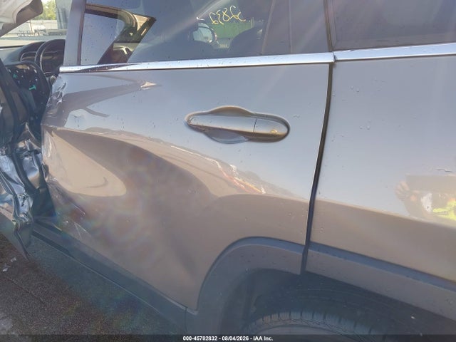 45782832 :رقم المزاد ، 1C4PJMMX3MD185685 vin ، 2021 Jeep Cherokee Latitude Lux 4x4 مزاد بيع