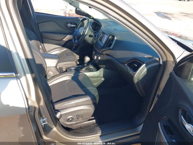 45782832 :رقم المزاد ، 1C4PJMMX3MD185685 vin ، 2021 Jeep Cherokee Latitude Lux 4x4 مزاد بيع