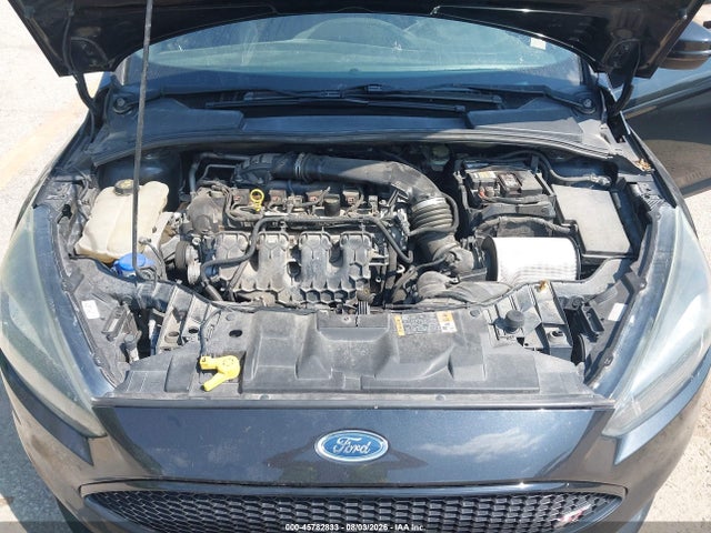 45782833 :رقم المزاد ، 1FADP3L98FL240838 vin ، 2015 Ford Focus St مزاد بيع