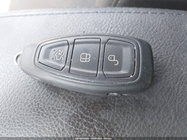 45782833 :رقم المزاد ، 1FADP3L98FL240838 vin ، 2015 Ford Focus St مزاد بيع