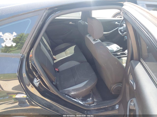 45782833 :رقم المزاد ، 1FADP3L98FL240838 vin ، 2015 Ford Focus St مزاد بيع