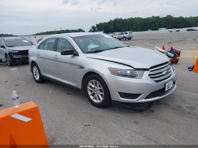 2015 Ford Taurus Se მანქანა იყიდება აუქციონზე, vin: 1FAHP2D8XFG122638, აუქციონის ნომერი: 45782841