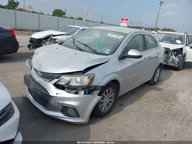 45782878 :رقم المزاد ، 1G1JD5SH1J4115508 vin ، 2018 Chevrolet Sonic Lt Auto مزاد بيع
