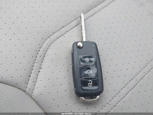 2012 Volkswagen Passat 2.5l Se მანქანა იყიდება აუქციონზე, vin: 1VWBP7A37CC028612, აუქციონის ნომერი: 45782957