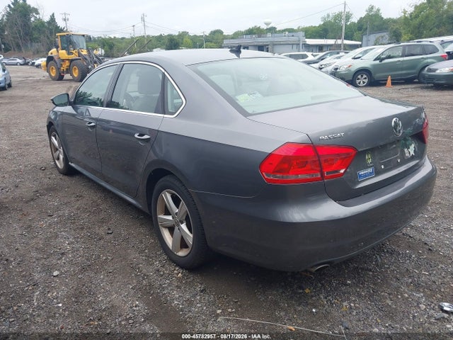 2012 Volkswagen Passat 2.5l Se მანქანა იყიდება აუქციონზე, vin: 1VWBP7A37CC028612, აუქციონის ნომერი: 45782957