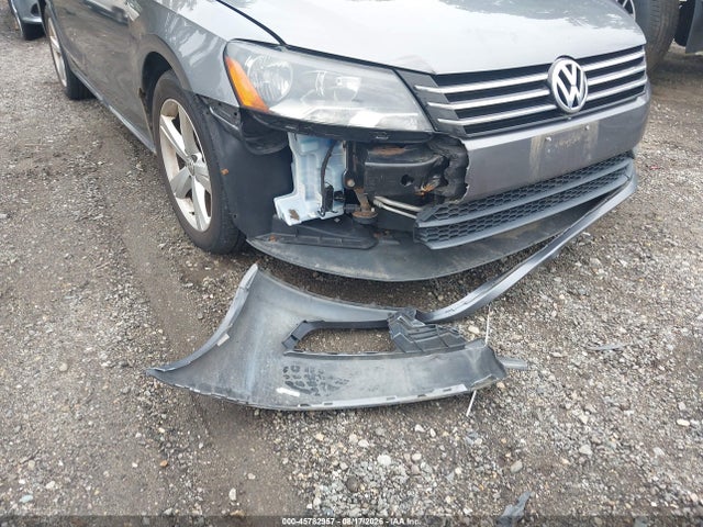 2012 Volkswagen Passat 2.5l Se მანქანა იყიდება აუქციონზე, vin: 1VWBP7A37CC028612, აუქციონის ნომერი: 45782957