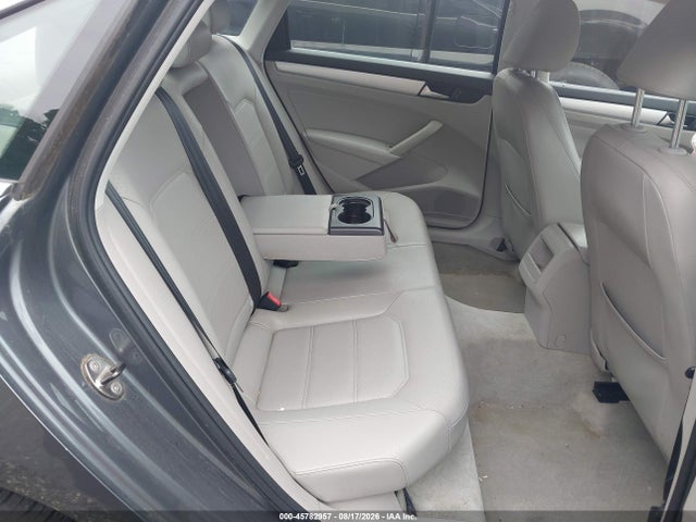 2012 Volkswagen Passat 2.5l Se მანქანა იყიდება აუქციონზე, vin: 1VWBP7A37CC028612, აუქციონის ნომერი: 45782957