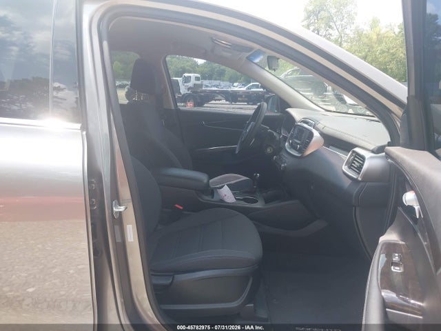 2017 Kia Sorento 3.3l Lx მანქანა იყიდება აუქციონზე, vin: 5XYPGDA53HG324531, აუქციონის ნომერი: 45782975