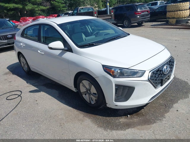 Hyundai Ioniq Hybrid Blue 2021 KMHC65LC2MU245455 главное изображение