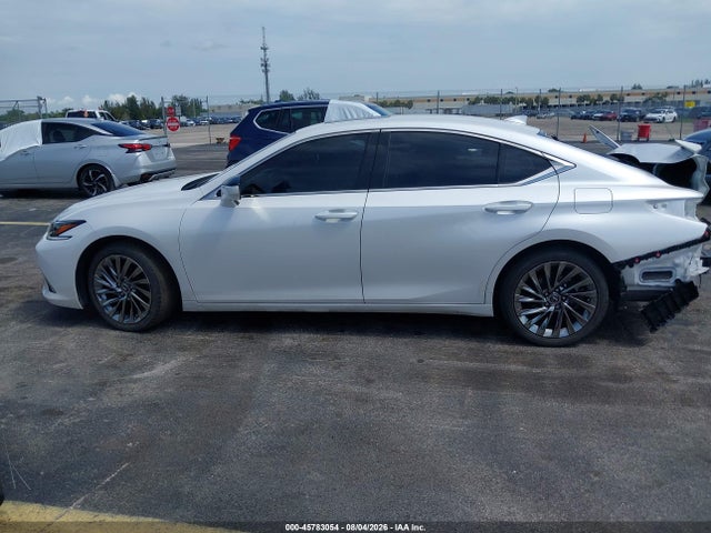 45783054 :رقم المزاد ، 58AFA1C11SU067272 vin ، 2025 Lexus Es 300h Ultra Luxury مزاد بيع