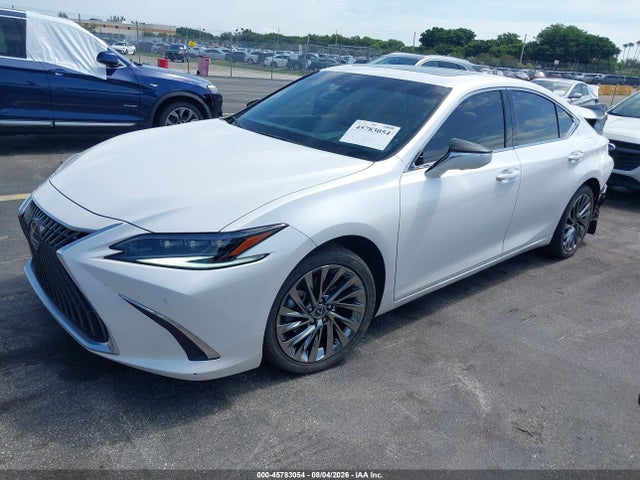 45783054 :رقم المزاد ، 58AFA1C11SU067272 vin ، 2025 Lexus Es 300h Ultra Luxury مزاد بيع