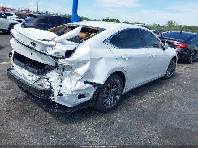 45783054 :رقم المزاد ، 58AFA1C11SU067272 vin ، 2025 Lexus Es 300h Ultra Luxury مزاد بيع