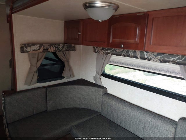 2015 Forest River Mini Lite Rockwood მანქანა იყიდება აუქციონზე, vin: 4X4TRLA2XFD401507, აუქციონის ნომერი: 45783091