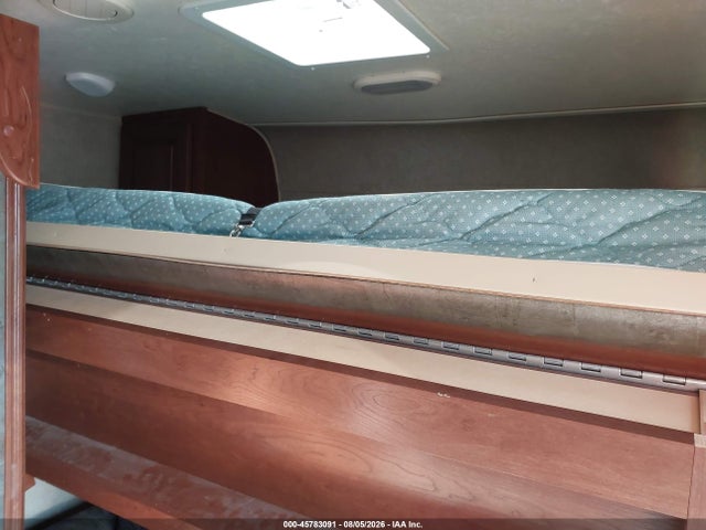 2015 Forest River Mini Lite Rockwood მანქანა იყიდება აუქციონზე, vin: 4X4TRLA2XFD401507, აუქციონის ნომერი: 45783091