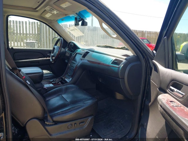Продажа на аукционе авто 2007 Cadillac Escalade, vin: 1GYFK63817R421170, номер лота: 45783097