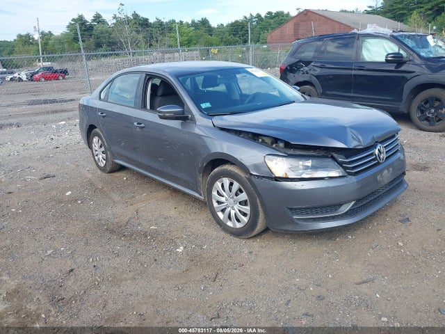 Aukcja sprzedaży 2015 Volkswagen Passat 1.8t S, vin: 1VWAT7A36FC026099, numer aukcji: 45783117