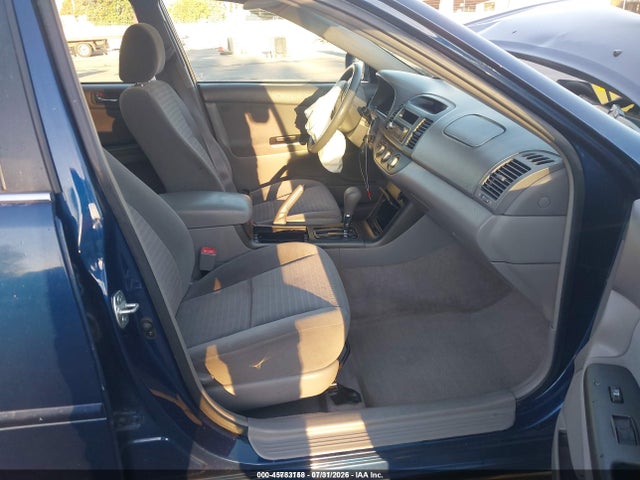 2005 Toyota Camry Le მანქანა იყიდება აუქციონზე, vin: 4T1BE32K15U097649, აუქციონის ნომერი: 45783158