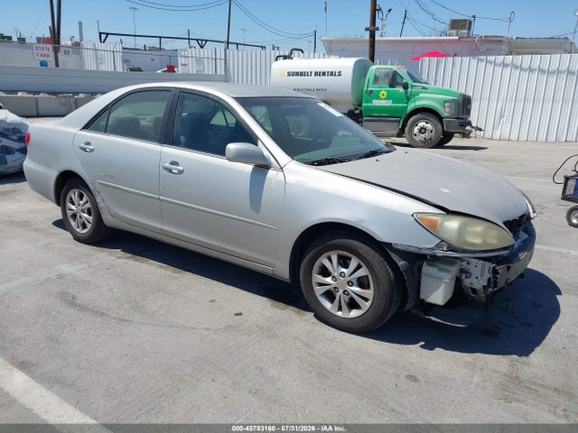 2005 Toyota Camry Le V6 მანქანა იყიდება აუქციონზე, vin: 4T1BF32K75U106240, აუქციონის ნომერი: 45783160