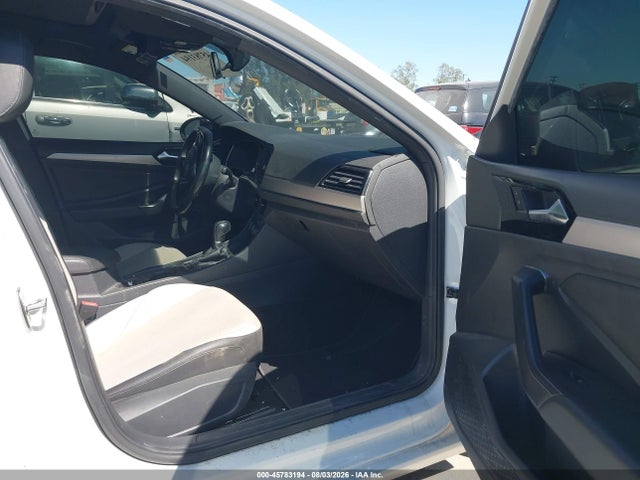 2019 Volkswagen Jetta 1.4t R-line/1.4t S/1.4t Se მანქანა იყიდება აუქციონზე, vin: 3VWC57BU3KM240115, აუქციონის ნომერი: 45783194