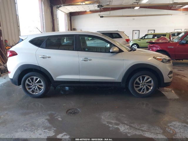 Продаж на аукціоні авто 2018 Hyundai Tucson Se, vin: KM8J2CA45JU655827, номер лоту: 45783210