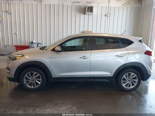 Продаж на аукціоні авто 2018 Hyundai Tucson Se, vin: KM8J2CA45JU655827, номер лоту: 45783210