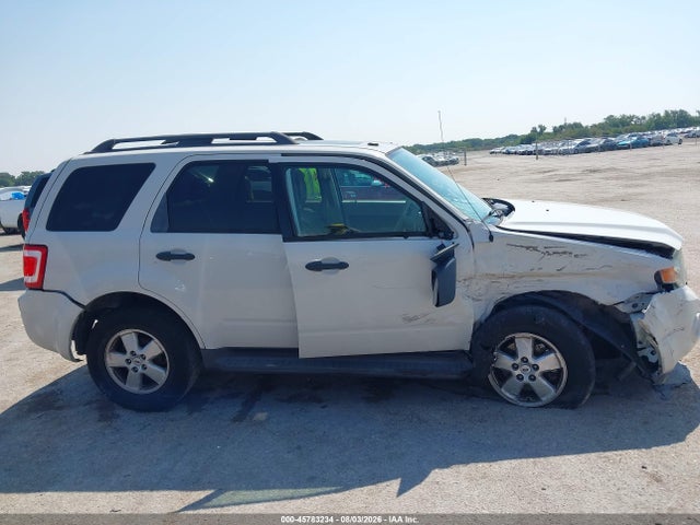 2009 Ford Escape Xlt მანქანა იყიდება აუქციონზე, vin: 1FMCU03G59KA37827, აუქციონის ნომერი: 45783234