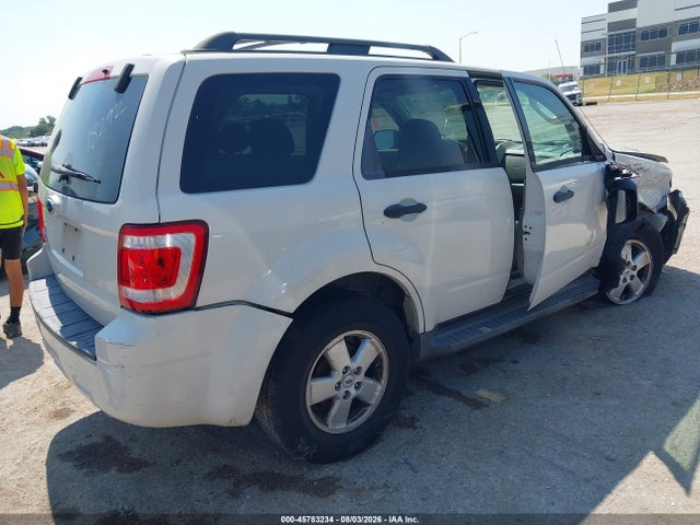 2009 Ford Escape Xlt მანქანა იყიდება აუქციონზე, vin: 1FMCU03G59KA37827, აუქციონის ნომერი: 45783234