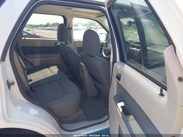 2009 Ford Escape Xlt მანქანა იყიდება აუქციონზე, vin: 1FMCU03G59KA37827, აუქციონის ნომერი: 45783234