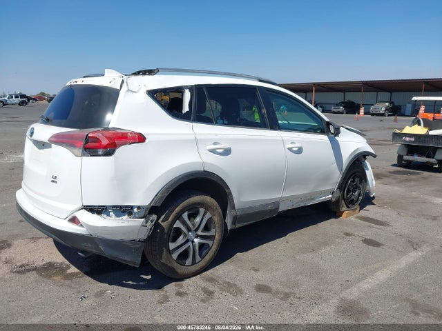 Toyota RAV4 LE 2018 2T3BFREV4JW790609 Image 13