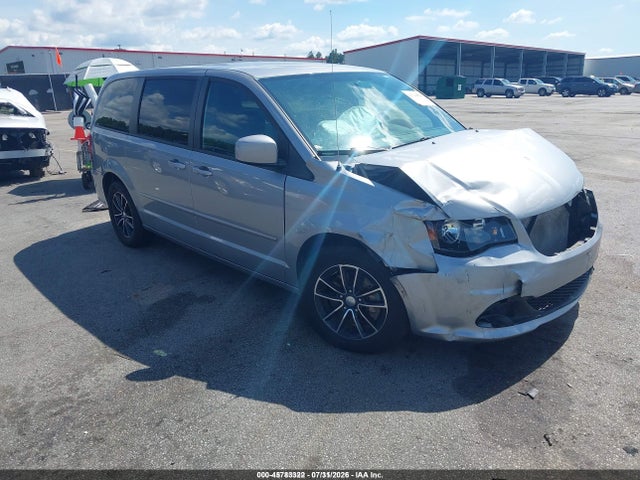 45783322 :رقم المزاد ، 2C4RDGEG4FR639202 vin ، 2015 Dodge Grand Caravan R/t مزاد بيع