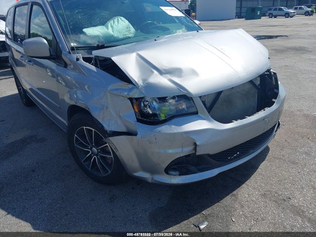 45783322 :رقم المزاد ، 2C4RDGEG4FR639202 vin ، 2015 Dodge Grand Caravan R/t مزاد بيع