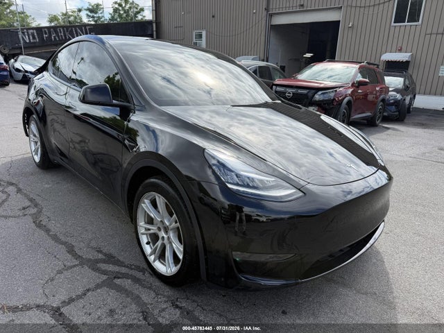 Продажа на аукционе авто 2021 Tesla Model Y Long Range Dual Motor All-wheel Drive, vin: 5YJYGDEE1MF180512, номер лота: 45783445