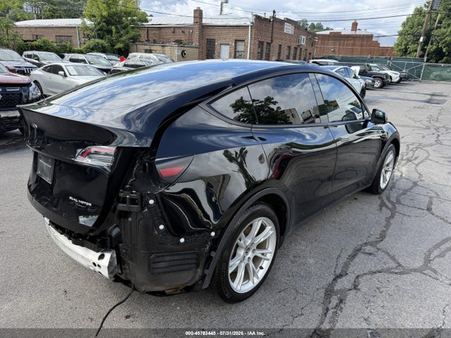 Продажа на аукционе авто 2021 Tesla Model Y Long Range Dual Motor All-wheel Drive, vin: 5YJYGDEE1MF180512, номер лота: 45783445
