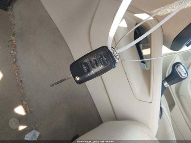 2010 Volkswagen Eos Komfort მანქანა იყიდება აუქციონზე, vin: WVWBA7AHXAV009070, აუქციონის ნომერი: 45783452
