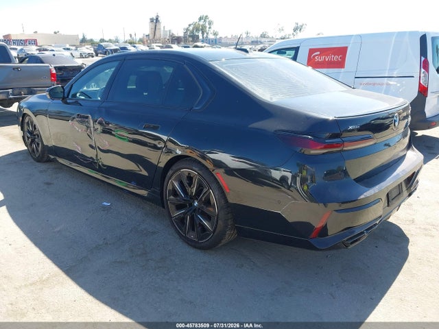 BMW 760i Xdrive 2024 WBA33EJ07RCR21222 Image 3