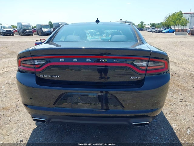 Продажа на аукционе авто 2015 Dodge Charger Sxt, vin: 2C3CDXJGXFH919857, номер лота: 45783592
