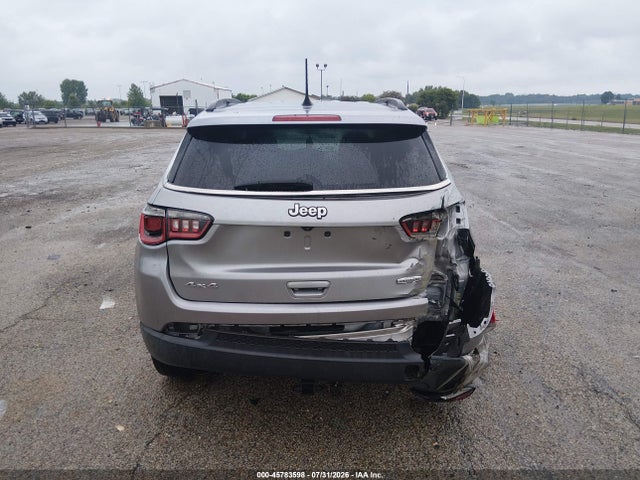 45783598 :رقم المزاد ، 3C4NJDBB2LT107308 vin ، 2020 Jeep Compass Latitude 4x4 مزاد بيع