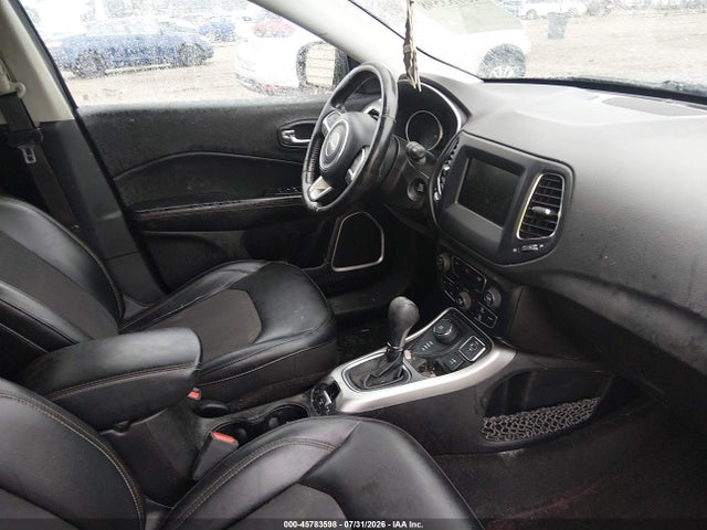 45783598 :رقم المزاد ، 3C4NJDBB2LT107308 vin ، 2020 Jeep Compass Latitude 4x4 مزاد بيع