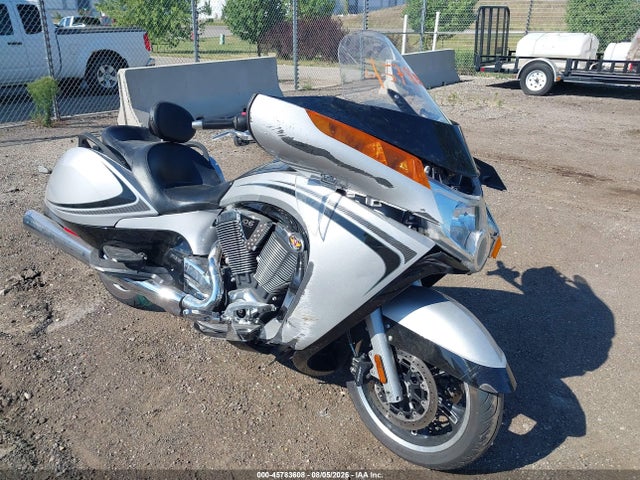 Auction sale of the 2011 Victory Motorcycles Vision Tour, vin: 5VPSW36N4B3000257, lot number: 45783608