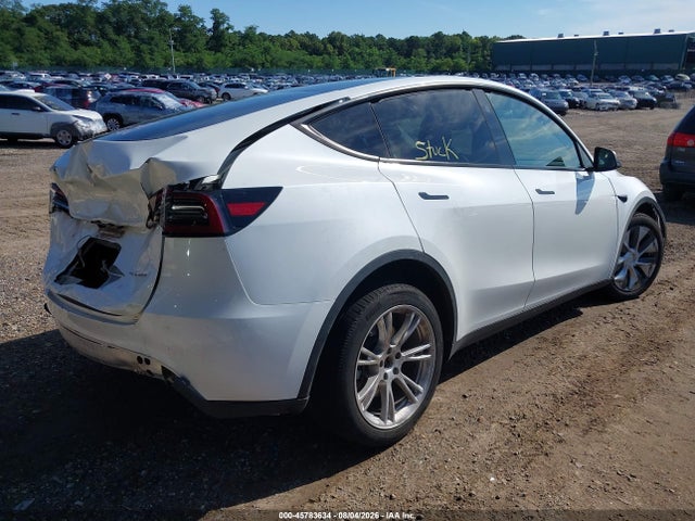 Продаж на аукціоні авто 2024 Tesla Model Y Long Range Dual Motor All-wheel Drive, vin: 7SAYGDEE9RA225834, номер лоту: 45783634
